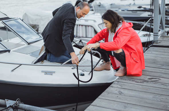 The Complete Beginner’s Guide to Moving a Boat Safely