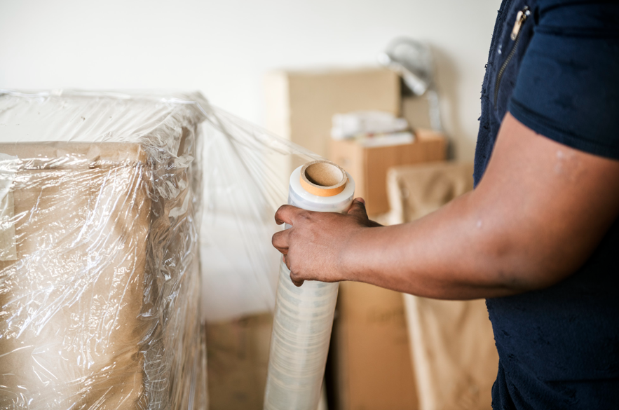How to Build a Zero-Damage Shipping Kit Using Polythene Wrap and the Right Corrugated Box Bought Online